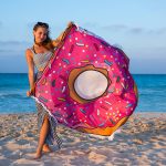 Donut-Beach-Blanket (2)